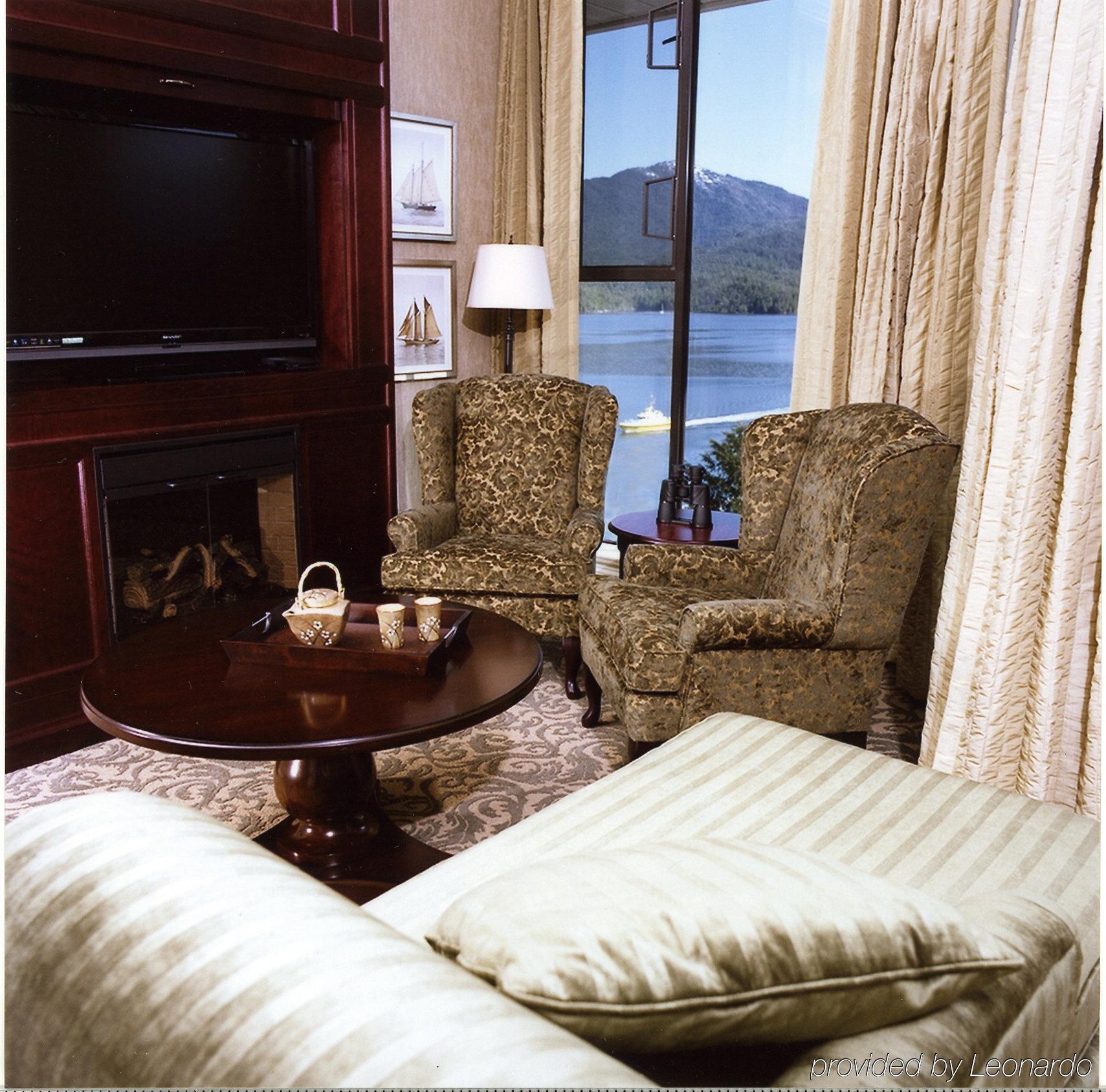 Crest Hotel Prince Rupert Exterior foto