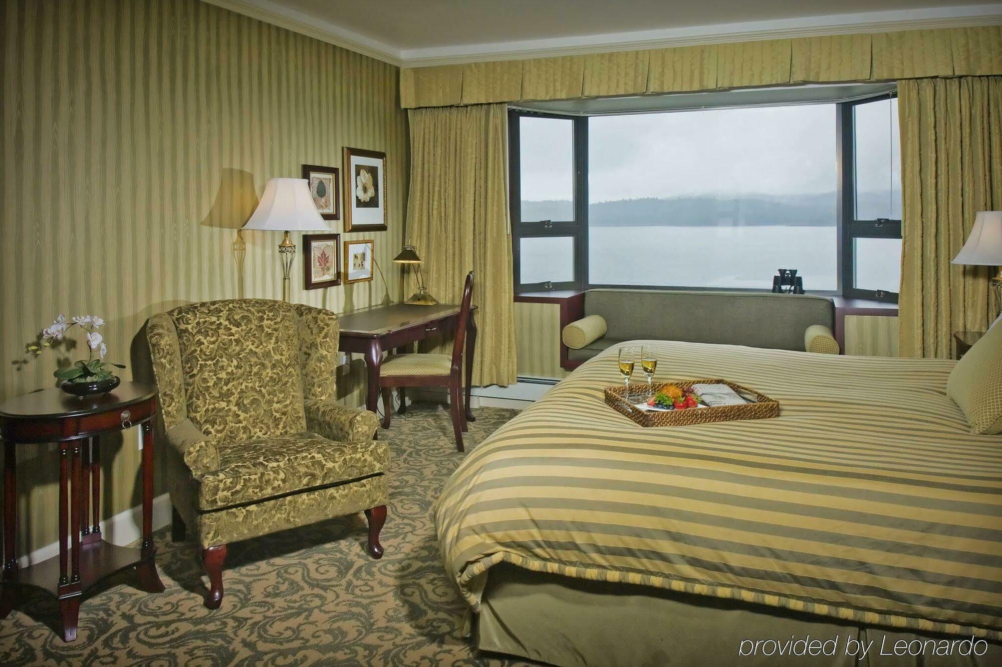 Crest Hotel Prince Rupert Exterior foto